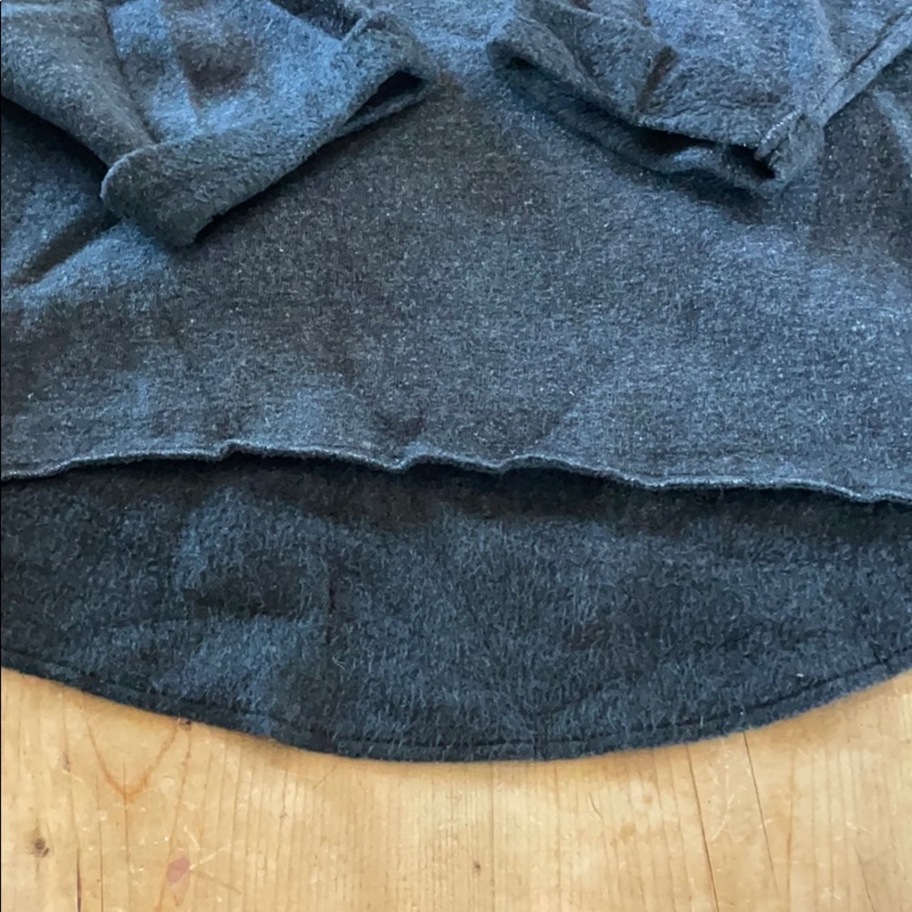 Sweatshirt - Picture 4 of 4